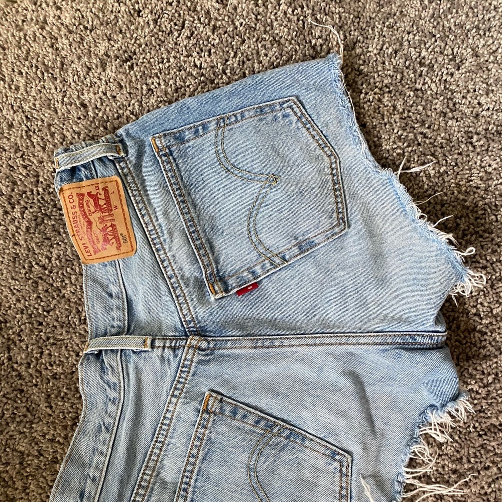 Levi Jean Shorts